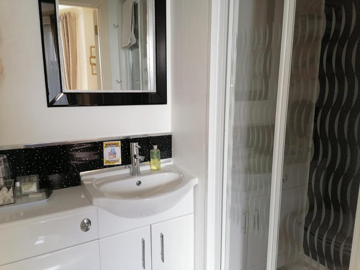 The Manhattan Bed & Breakfast Blackpool