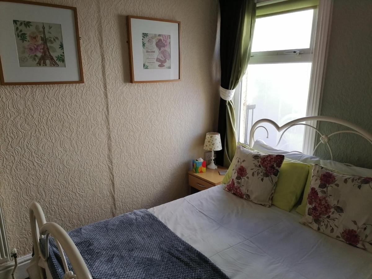 The Manhattan Bed & Breakfast Blackpool
